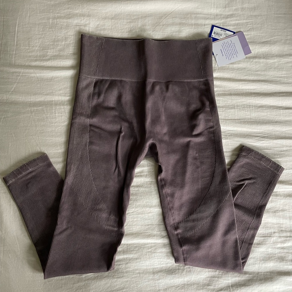 NWT women’s bra/leggings set - Picture 5 of 6